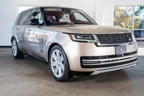 More photos of 2023 Land Rover Range Rover SE at Atlanta Autos, GA