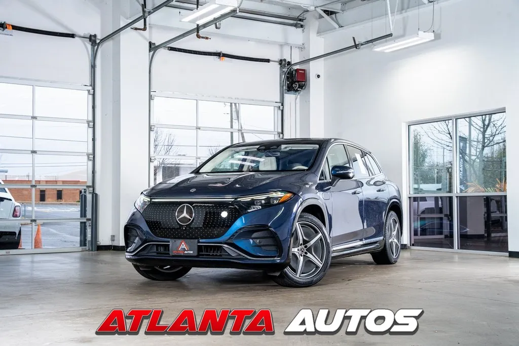 2023 Mercedes-Benz EQS SUV Base's photo