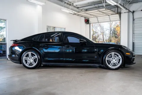 More photos of 2019 Porsche Panamera at Atlanta Autos, GA