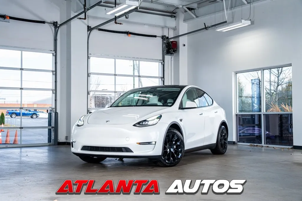 2022 Tesla Model Y Long Range's photo