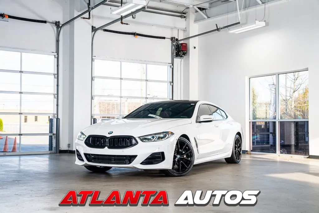 2024 BMW 8 Series 840i's photo