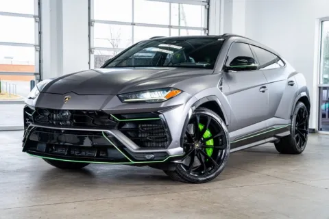 Photos of 2019 Lamborghini Urus for sale in Marietta, GA at Atlanta Autos