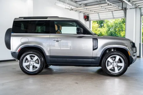 More photos of 2023 Land Rover Defender 90 SE at Atlanta Autos, GA