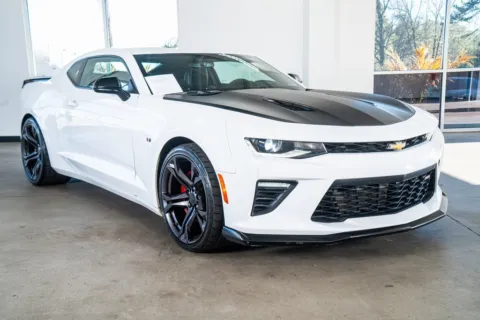 More photos of 2018 Chevrolet Camaro SS at Atlanta Autos, GA