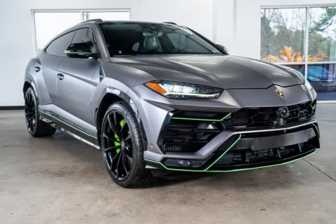 More photos of 2019 Lamborghini Urus at Atlanta Autos, GA