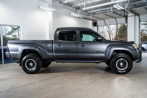 More photos of 2014 Toyota Tacoma at Atlanta Autos, GA