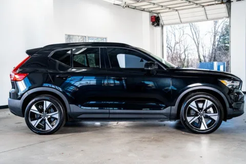 More photos of 2021 Volvo XC40 Recharge Pure Electric P8 at Atlanta Autos, GA