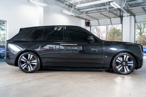 More photos of 2019 Rolls-Royce Cullinan at Atlanta Autos, GA
