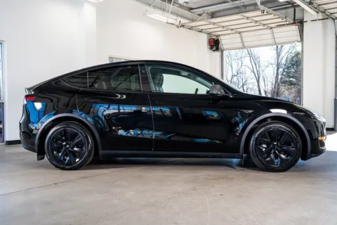 More photos of 2023 Tesla Model Y Long Range at Atlanta Autos, GA