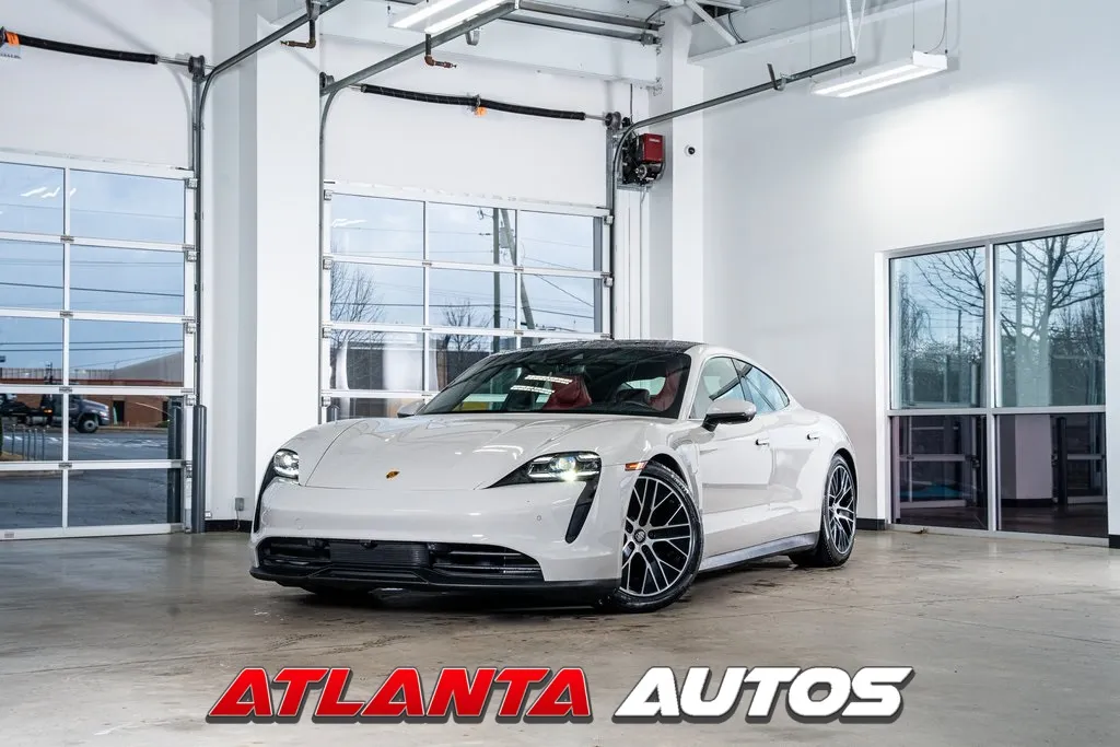 2021 Porsche Taycan S's photo