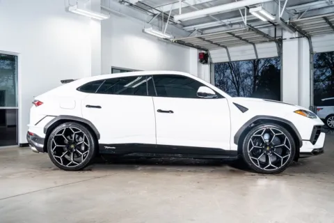 More photos of 2024 Lamborghini Urus Performante at Atlanta Autos, GA