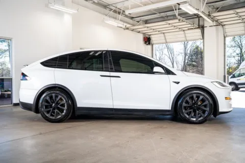 More photos of 2022 Tesla Model X at Atlanta Autos, GA