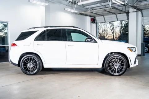 More photos of 2021 Mercedes-Benz GLE 350 at Atlanta Autos, GA
