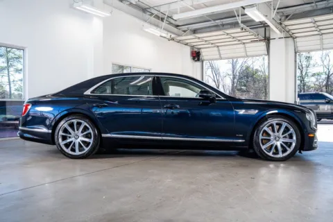 More photos of 2020 Bentley Flying Spur W12 at Atlanta Autos, GA