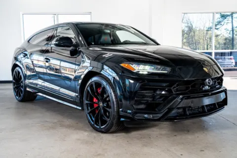 More photos of 2021 Lamborghini Urus at Atlanta Autos, GA