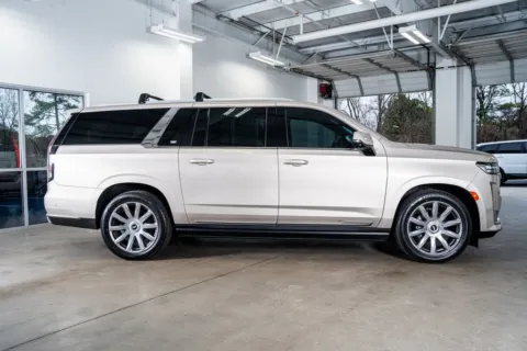 More photos of 2021 Cadillac Escalade ESV Premium Luxury Platinum at Atlanta Autos, GA