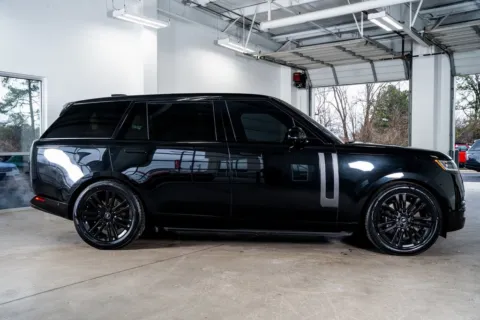 More photos of 2023 Land Rover Range Rover SE at Atlanta Autos, GA