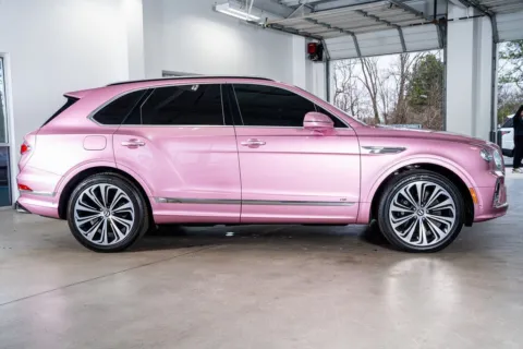 More photos of 2021 Bentley Bentayga V8 at Atlanta Autos, GA