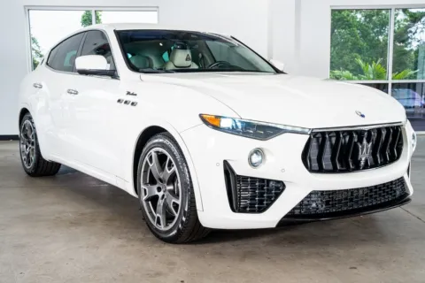 More photos of 2022 Maserati Levante Modena at Atlanta Autos, GA