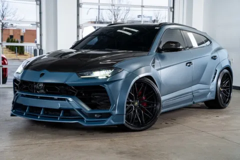 Photos of 2020 Lamborghini Urus for sale in Marietta, GA at Atlanta Autos