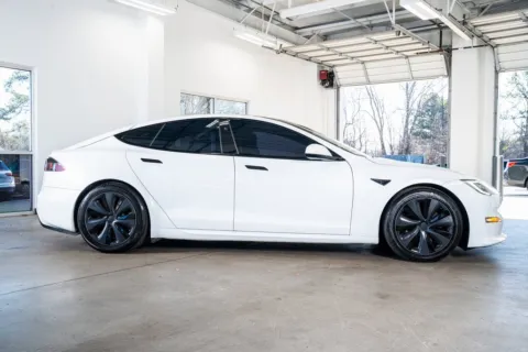 More photos of 2022 Tesla Model S at Atlanta Autos, GA