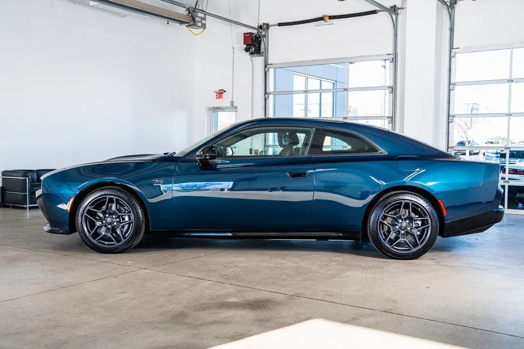 2024 Dodge Charger Daytona R/T - Photo 8