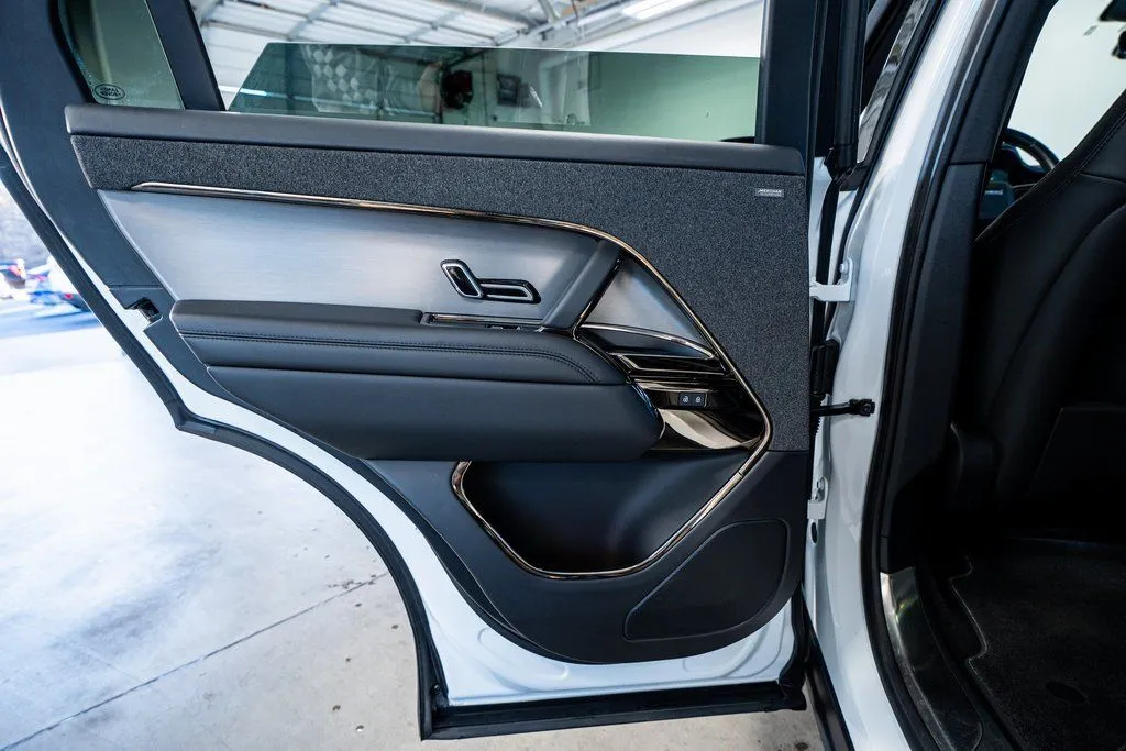 Land Rover Range Rover Sport photo 45