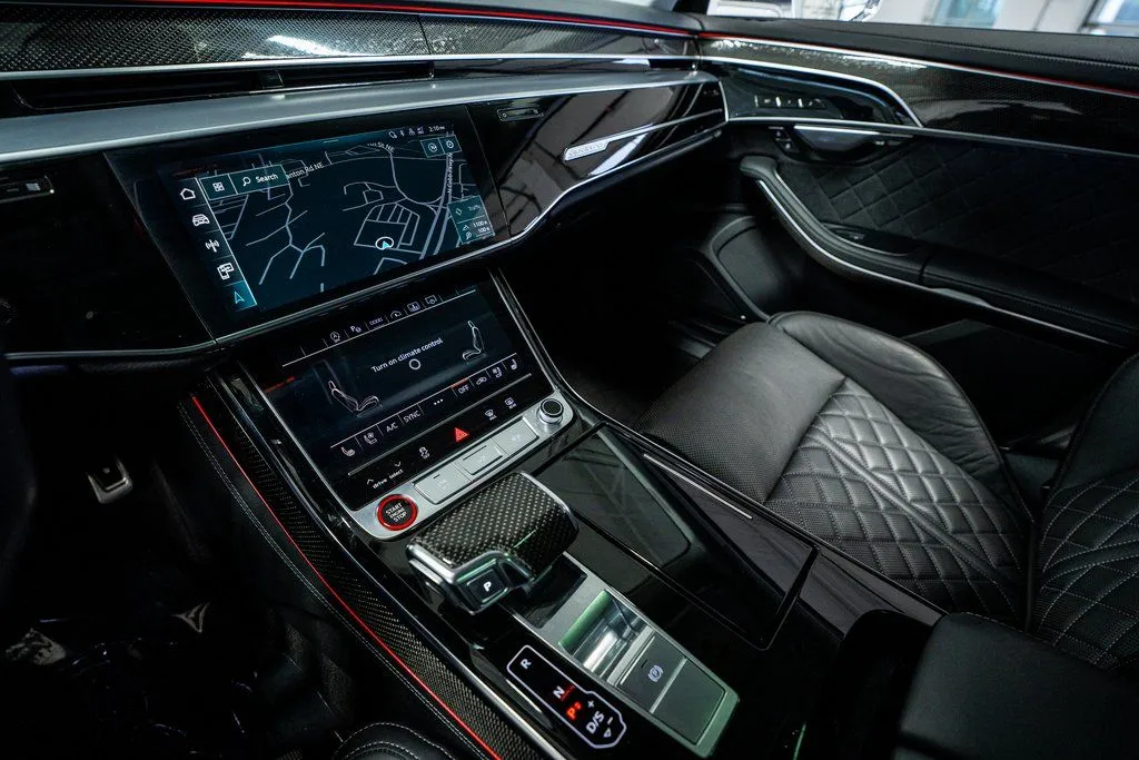 Audi S8 photo 42