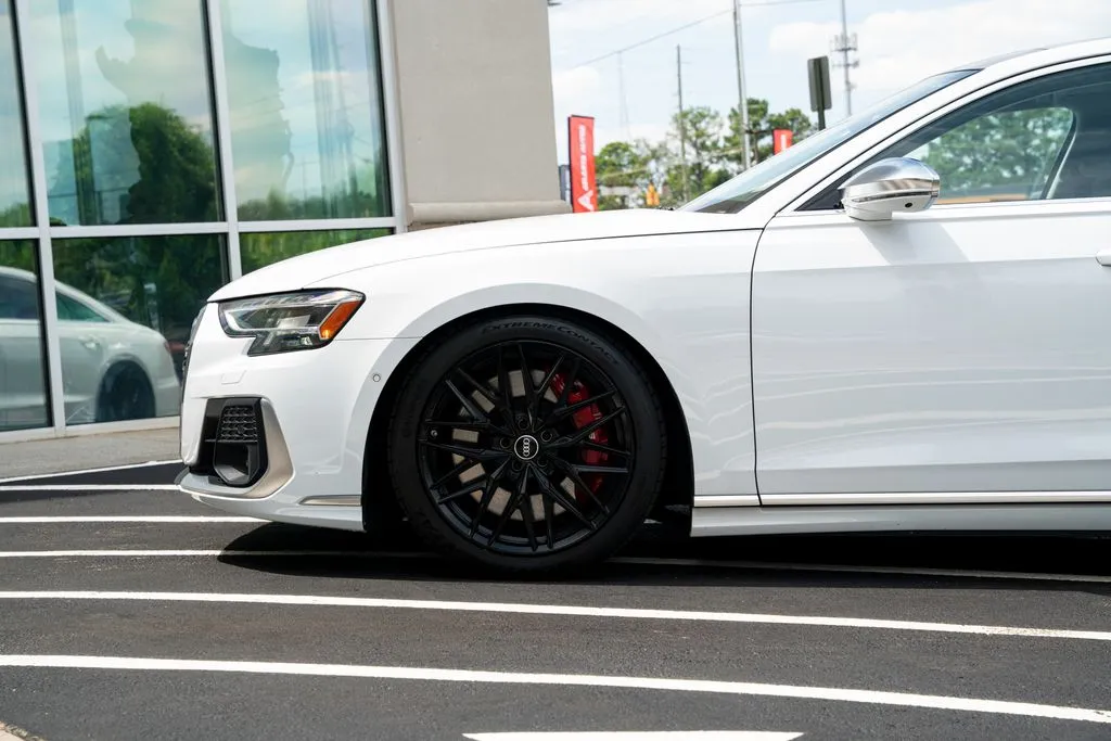 Audi S8 photo 23