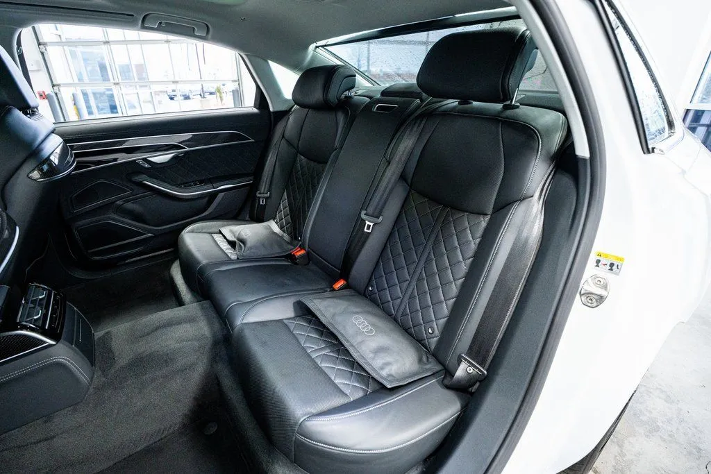 Audi S8 photo 54