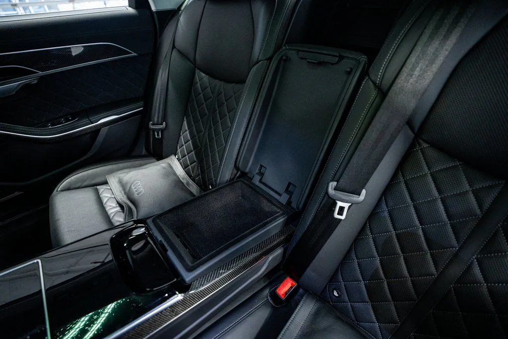 Audi S8 photo 59