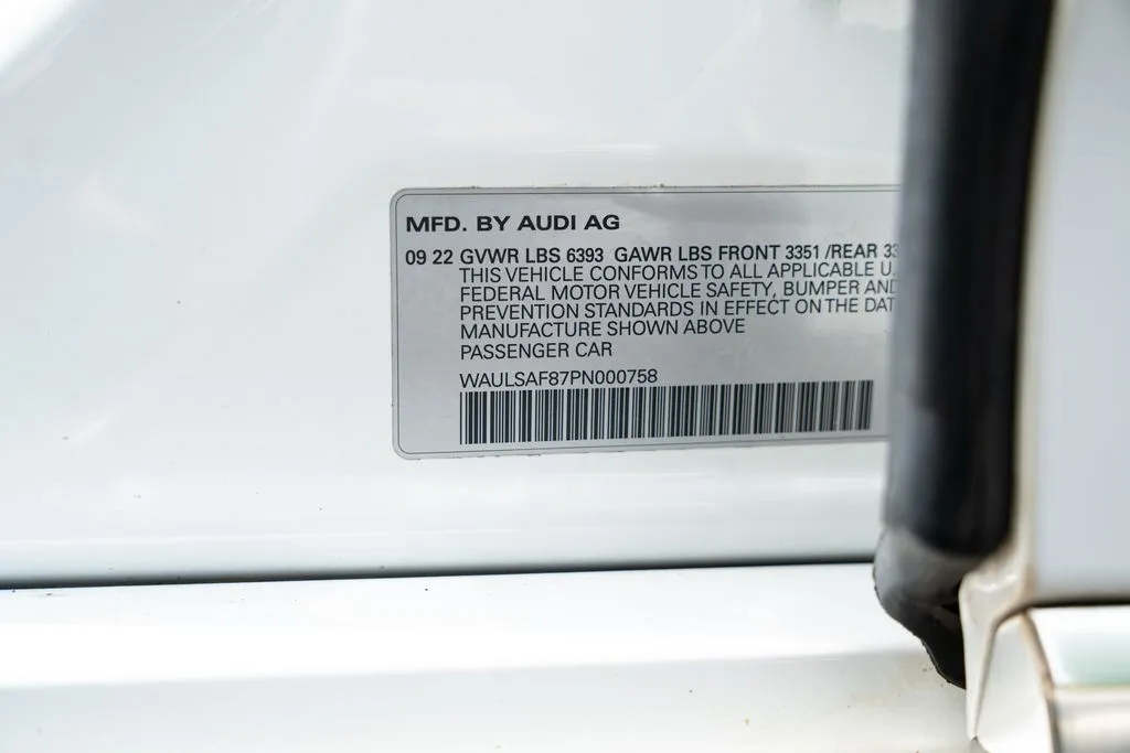 Audi S8 photo 64