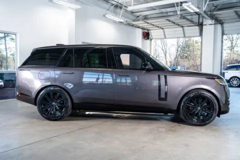 More photos of 2023 Land Rover Range Rover SE at Atlanta Autos, GA