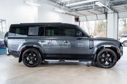 More photos of 2023 Land Rover Defender 130 X-Dynamic SE at Atlanta Autos, GA
