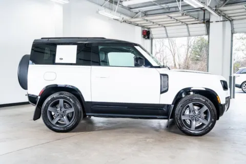 More photos of 2022 Land Rover Defender 90 X-Dynamic S at Atlanta Autos, GA