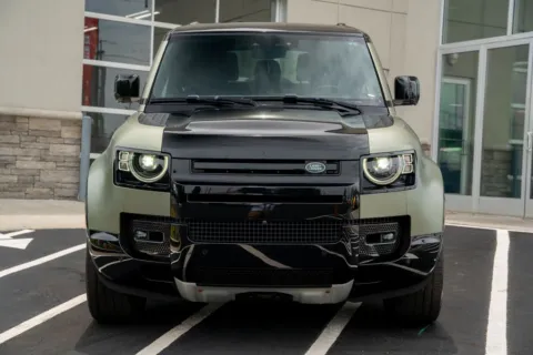 More photos of 2022 Land Rover Defender 90 X at Atlanta Autos, GA