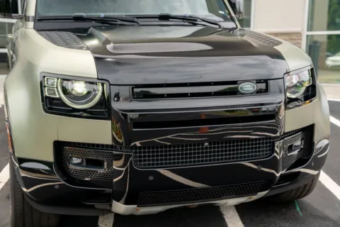More photos of 2022 Land Rover Defender 90 X at Atlanta Autos, GA