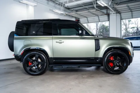 More photos of 2022 Land Rover Defender 90 X at Atlanta Autos, GA