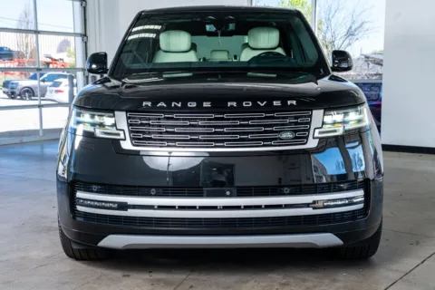 Another view of 2025 Land Rover Range Rover Plug-In Hybrid Autobiography for sale in Marietta, GA at Atlanta Autos