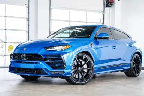 Photos of 2020 Lamborghini Urus for sale in Marietta, GA at Atlanta Autos