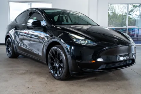 More photos of 2025 Tesla Model Y Long Range at Atlanta Autos, GA