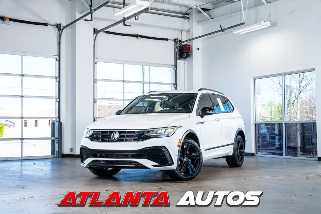 2023 Volkswagen Tiguan SE R-LINE BLACK