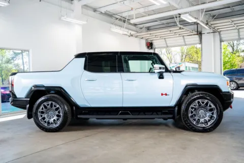 More photos of 2024 GMC Hummer EV Pickup 3X at Atlanta Autos, GA