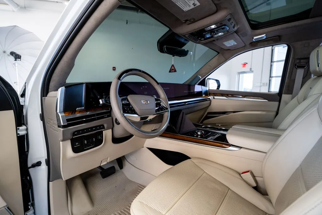 2025 Cadillac Escalade Sport Platinum - Photo 33