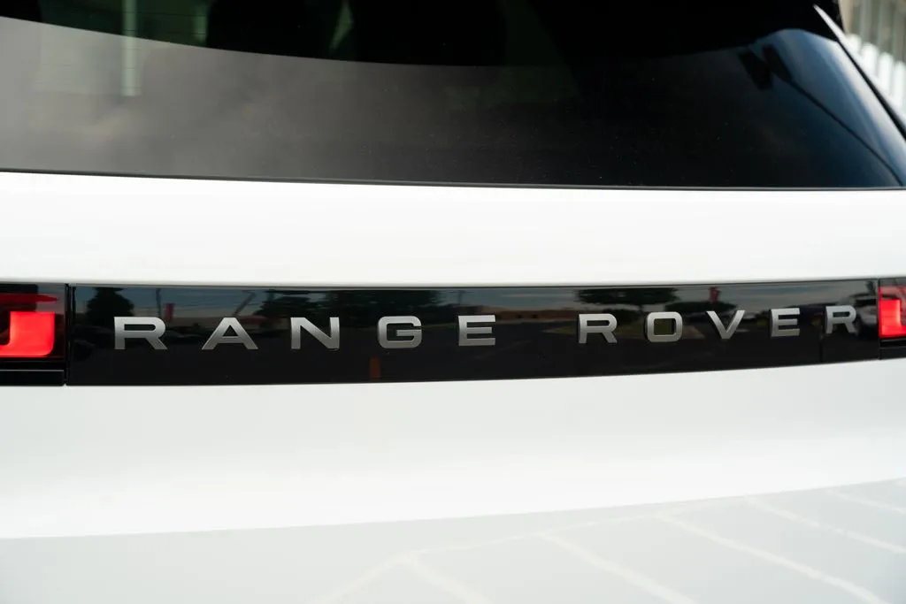 Land Rover Range Rover Sport photo 17