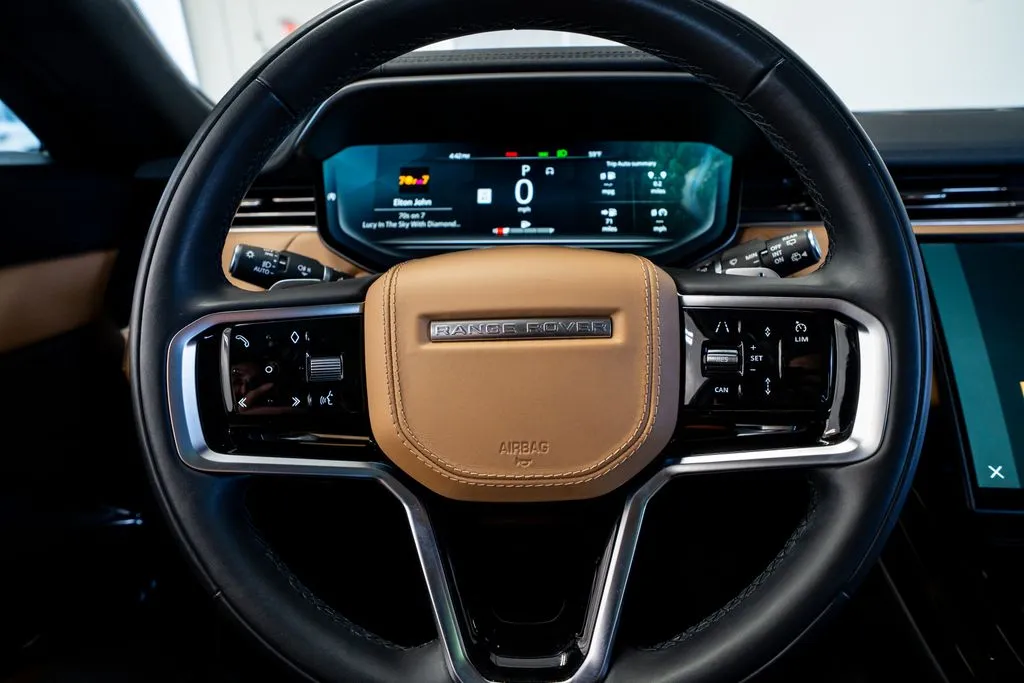 Land Rover Range Rover Sport photo 36