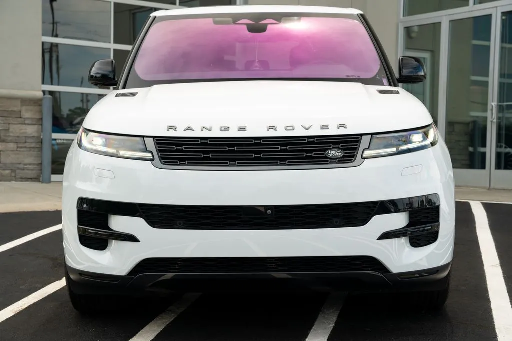 Land Rover Range Rover Sport photo 4