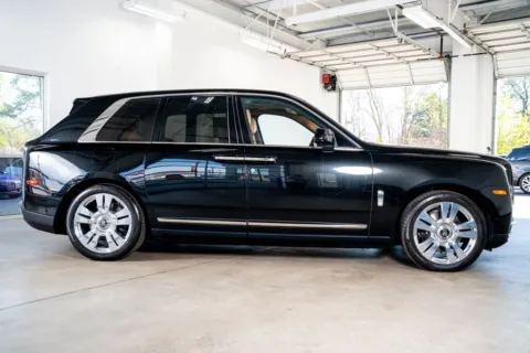 More photos of 2019 Rolls-Royce Cullinan at Atlanta Autos, GA