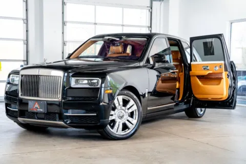 Photos of 2019 Rolls-Royce Cullinan for sale in Marietta, GA at Atlanta Autos