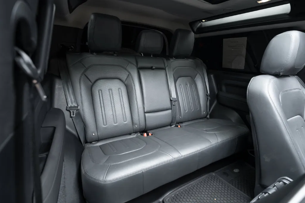 Land Rover Defender photo 42